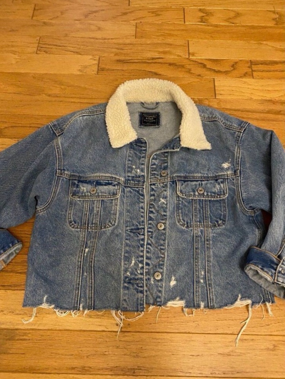 Y2K Abercrombie & Fitch women's cropped Distressed Denim Sherpa-Lined Jacket L